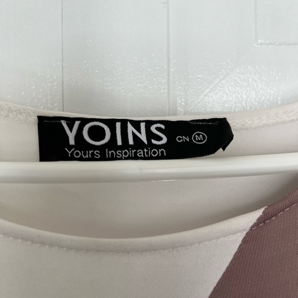 Nice summer top - Picture 3 of 3